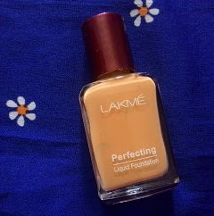 Lakme Perfecting Liquid Foundation (Natural Shell)