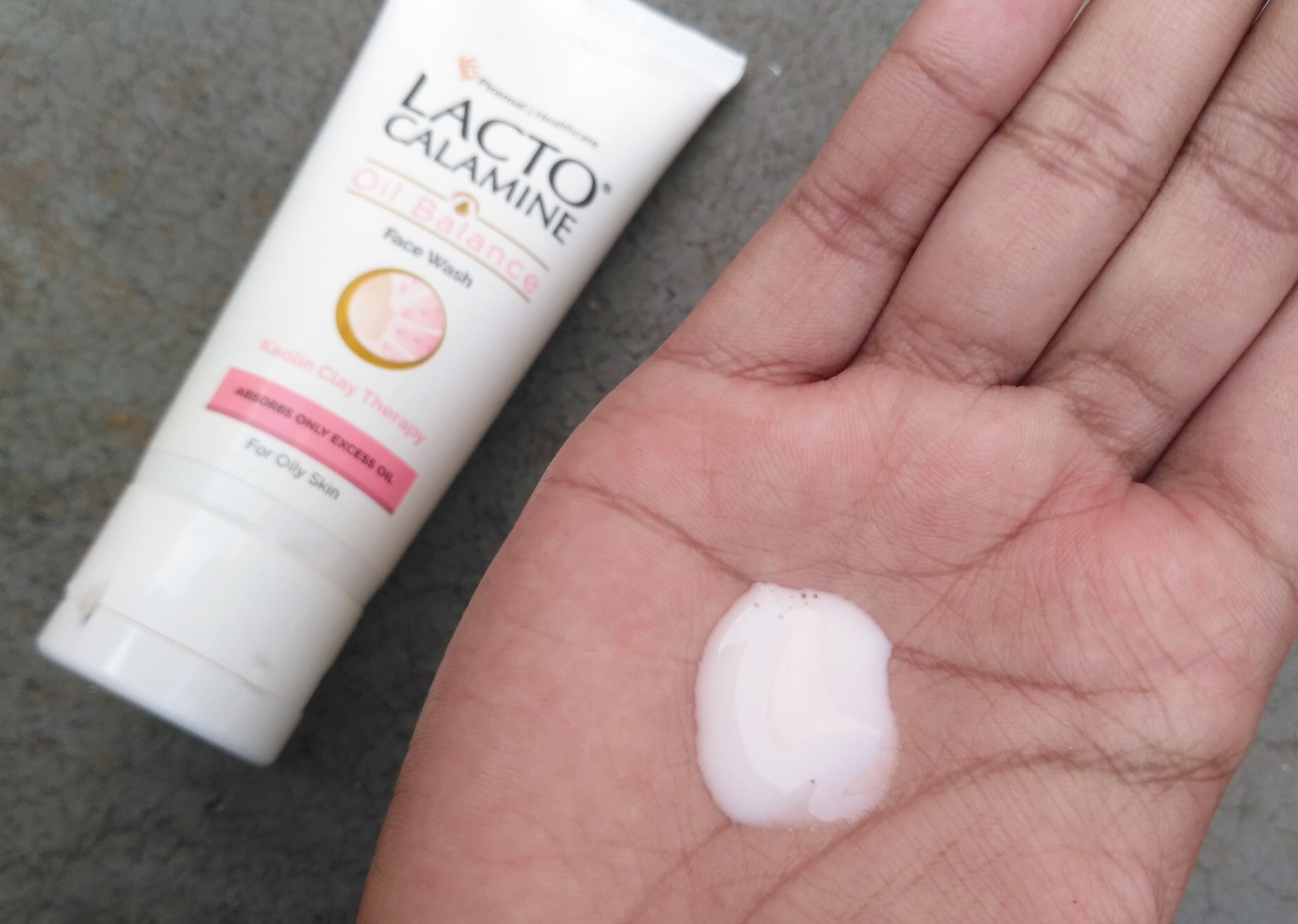 Lacto Calamine Oil Balance Face Wash Online