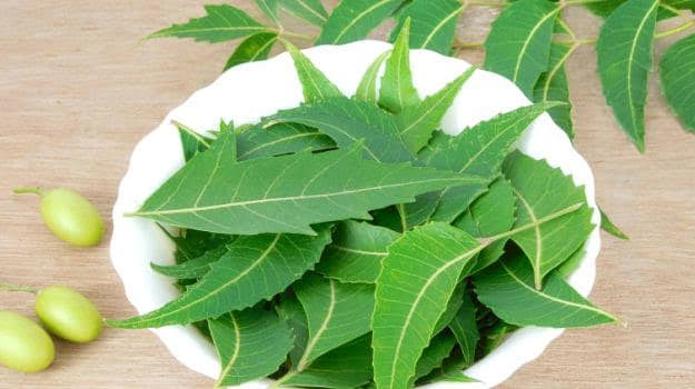 Treat Makeup Allergy with neem