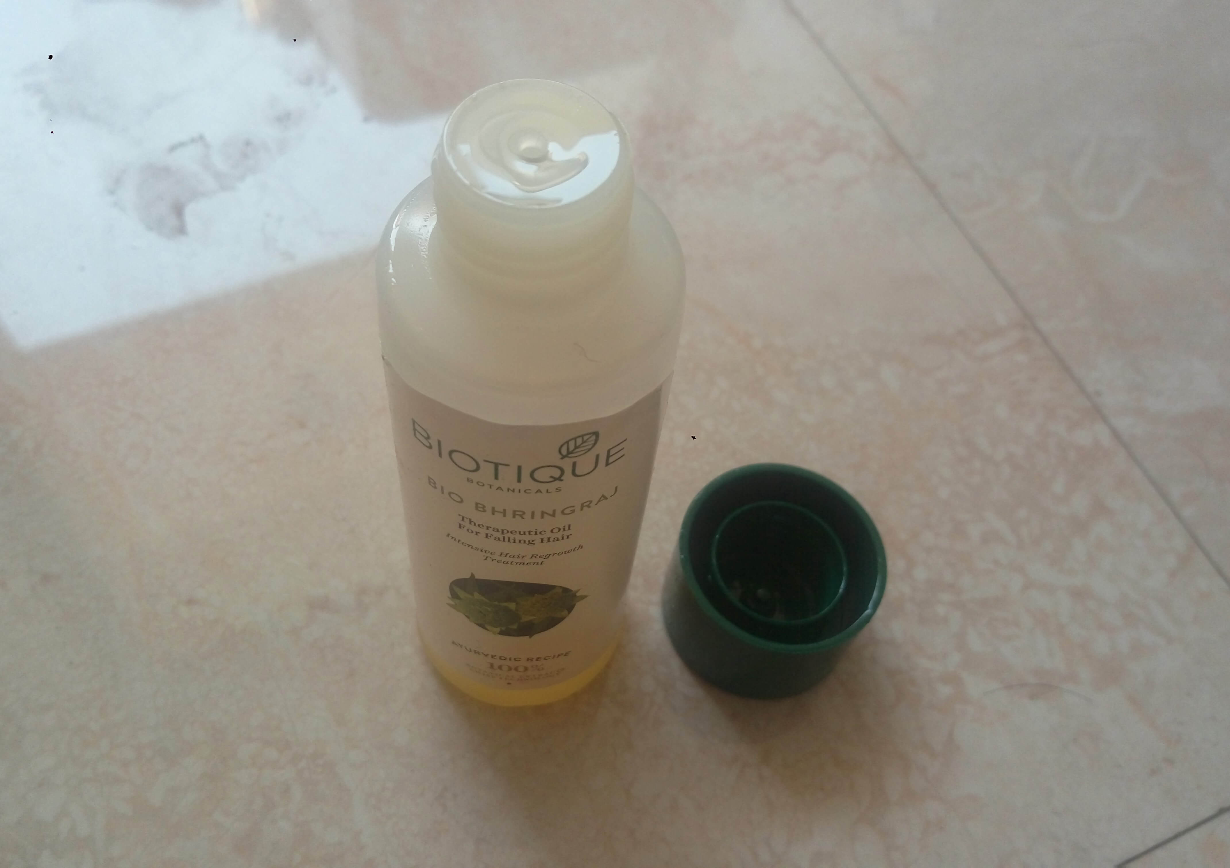 Biotique Bio Bhringraj Therapeutic Hair Oil Review