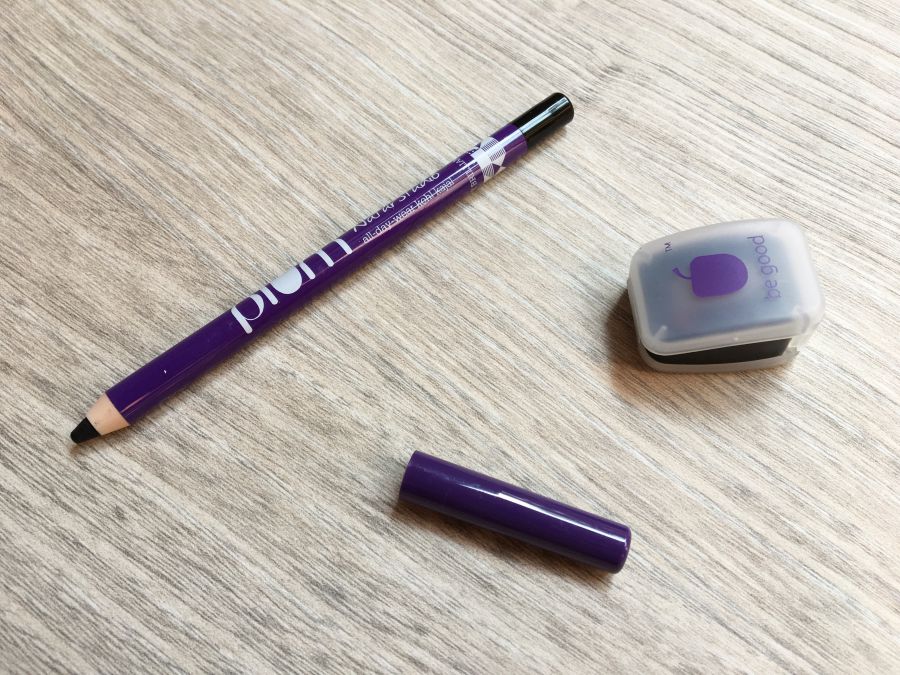 Plum Natur Studio All Day Wear Kohl Kajal Review