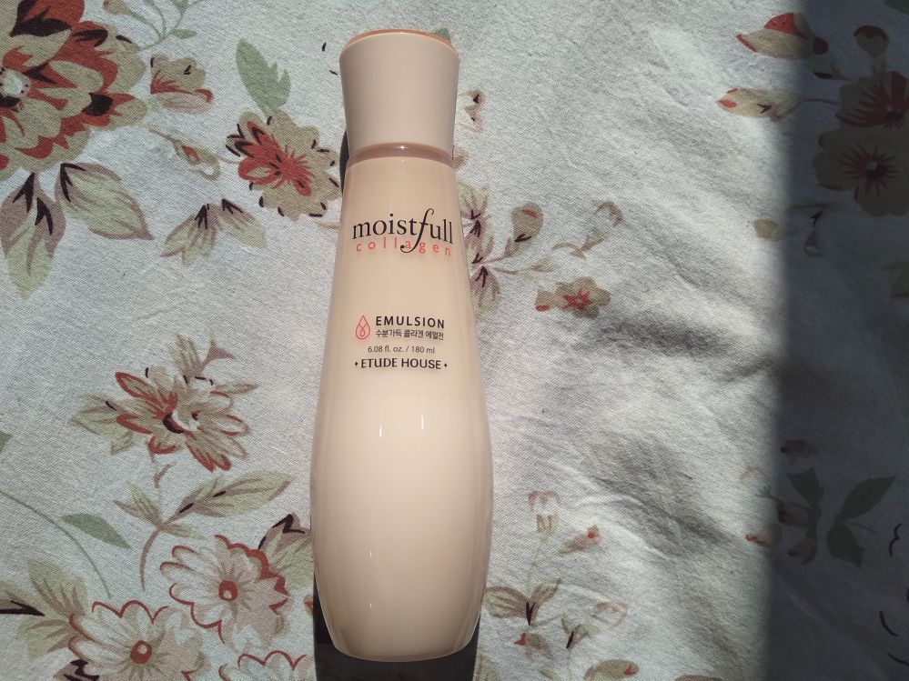 ETUDE HOUSE Moistfull Collagen Emulsion Review