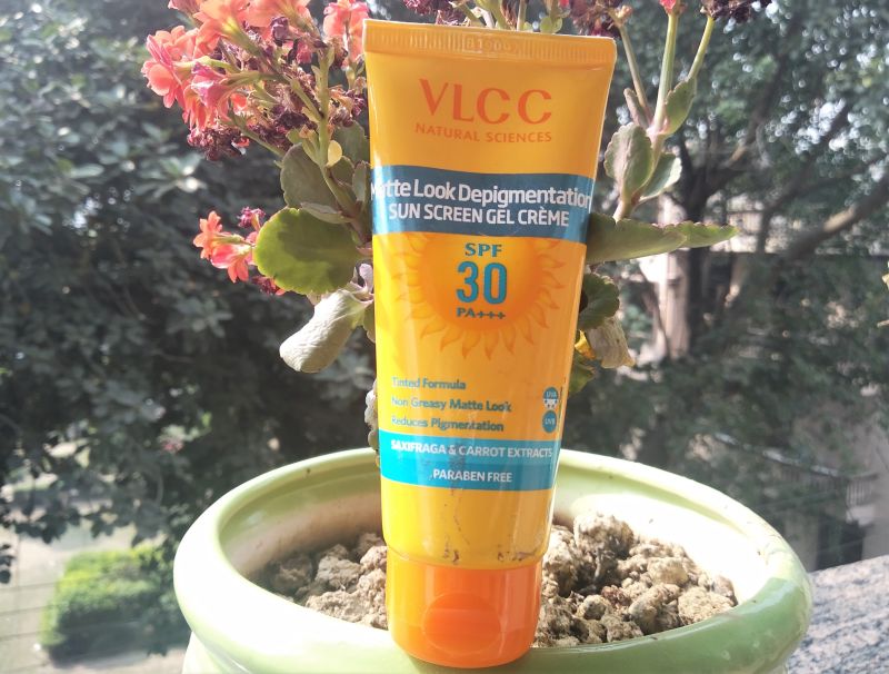 VLCC Matte Look Depigmentation Sunscreen Gel