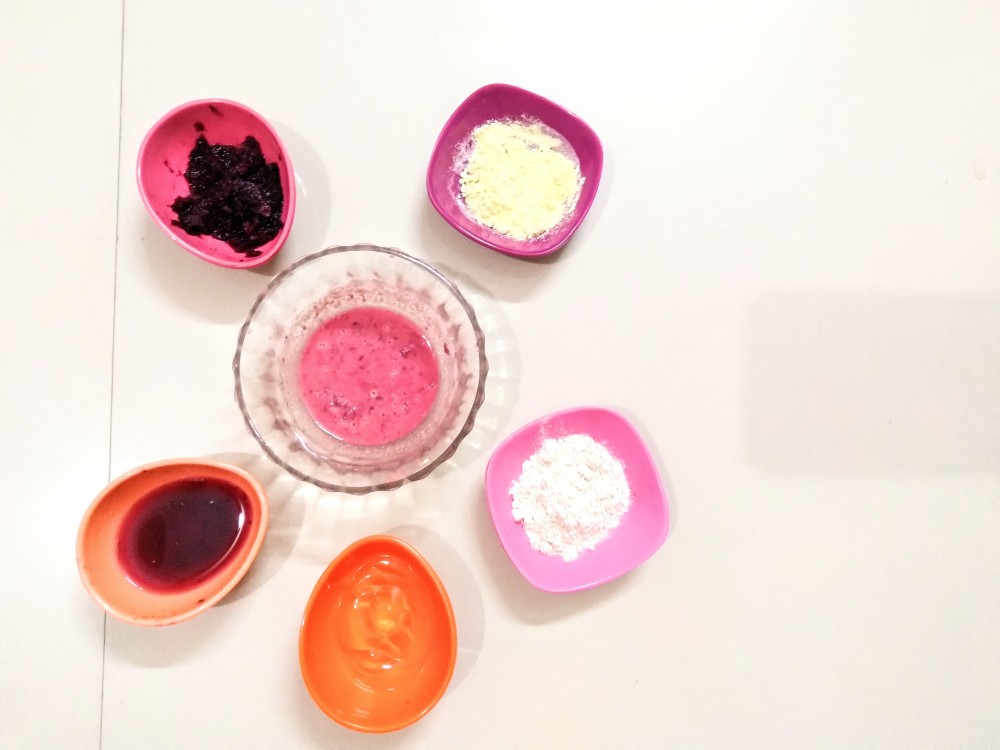 DIY Beetroot Face Mask ingredients