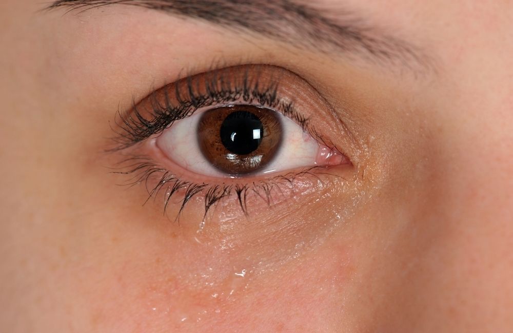 Does Crying Make Your Eyelashes Longer